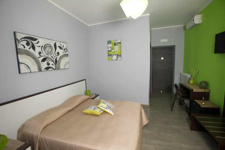 Bed and Breakfast BB Eco Pompeii green double room with balcony 2 768x511