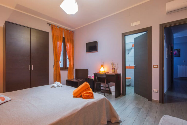 Bed and Breakfast BB Eco Pompeii orange triple room 1 768x512