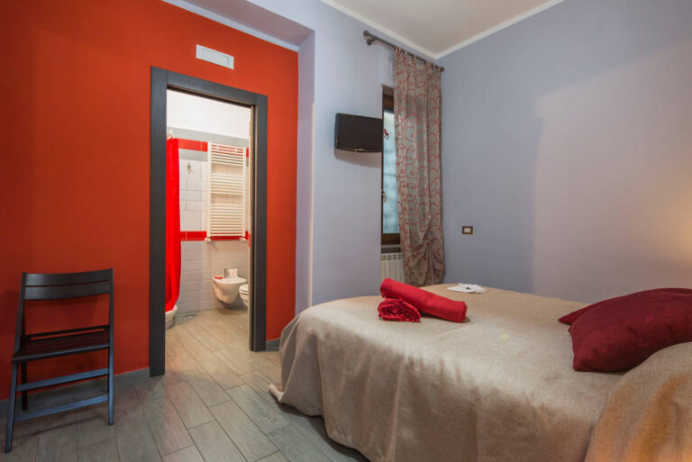 Bed and Breakfast BB Eco Pompeii red double room 4 768x513
