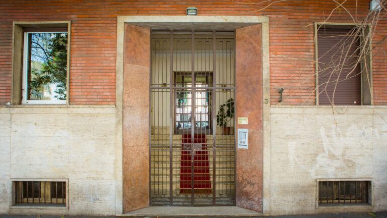 Caesar Place entrata 7139 768x432