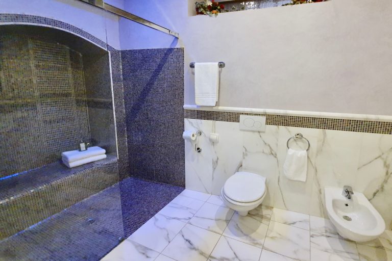 Bagno Junior suite 2 768x512