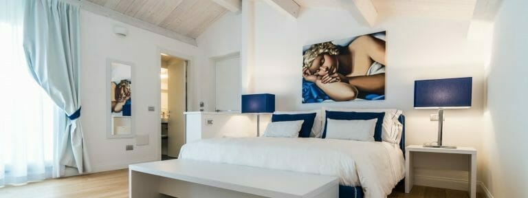 Cafe Bleu 001 768x288