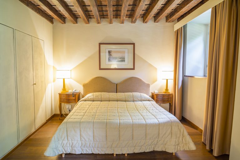 room 116 letto 768x513