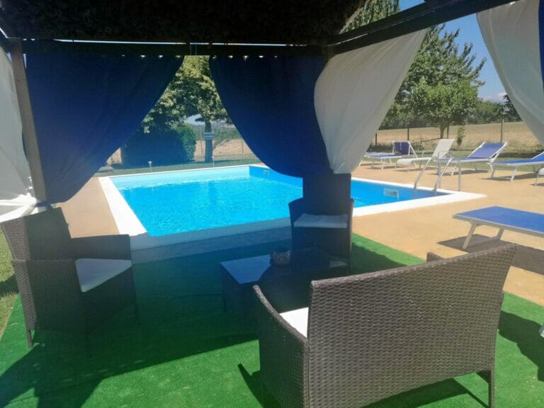 piscina2 768x576